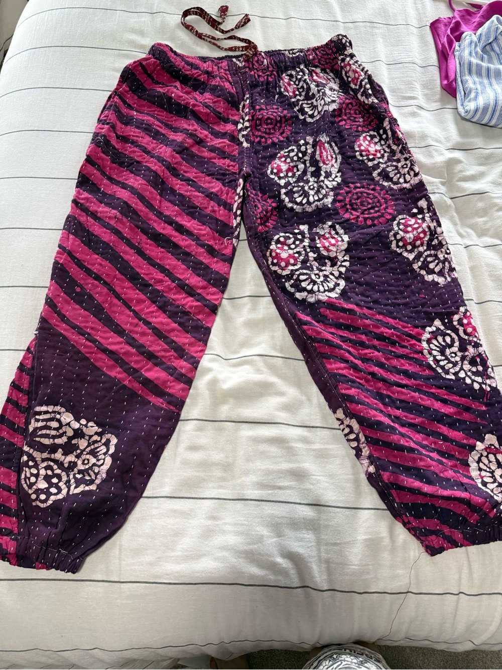 Women's Pink & Purple Printed Elastic-Waist Joggers